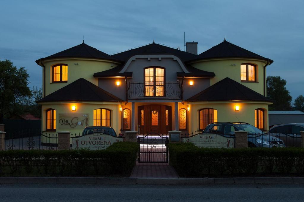 Villa Golf Sliač Δωμάτιο φωτογραφία